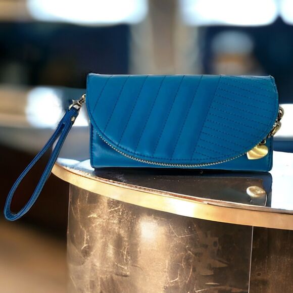 Charlotte Wristlet Wallet Phone Clutch Faux Leather w Coin Pocket Heart Charm - Picture 8 of 14